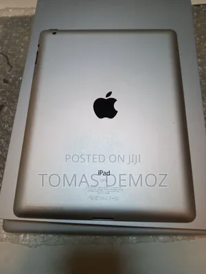 Apple iPad 2 Wi-Fi 16 GB Gray