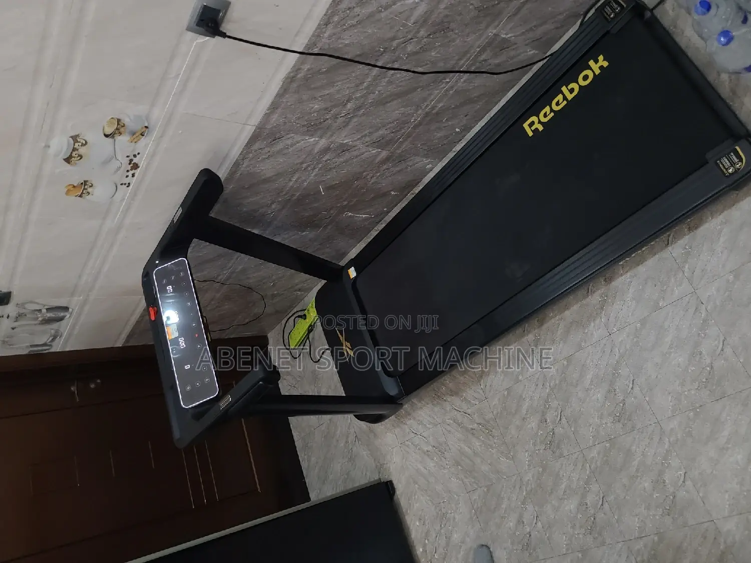 Reebok Floatride የመሮጫ ማሽን