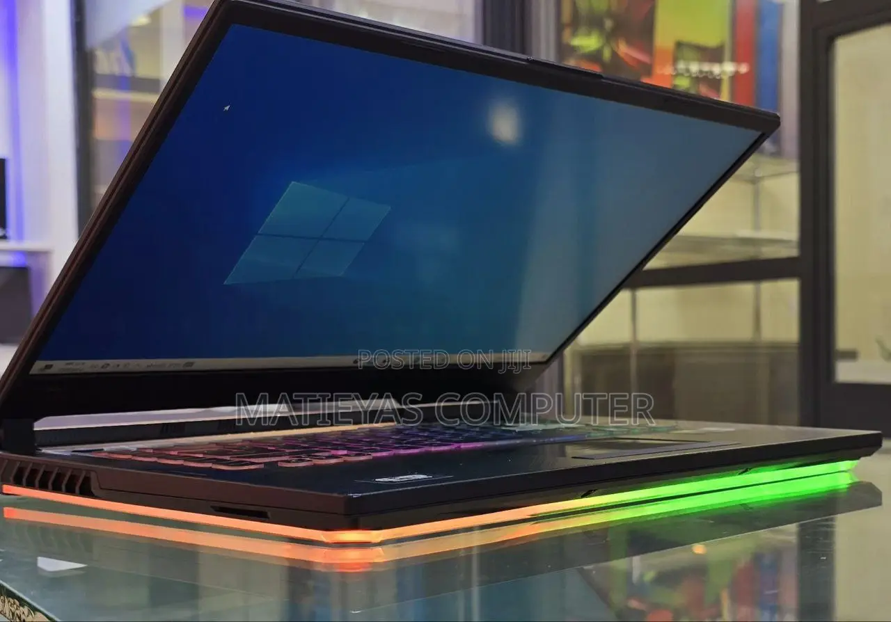 New Laptop Asus ROG Strix G17 16GB Intel Core I7 SSD 1T