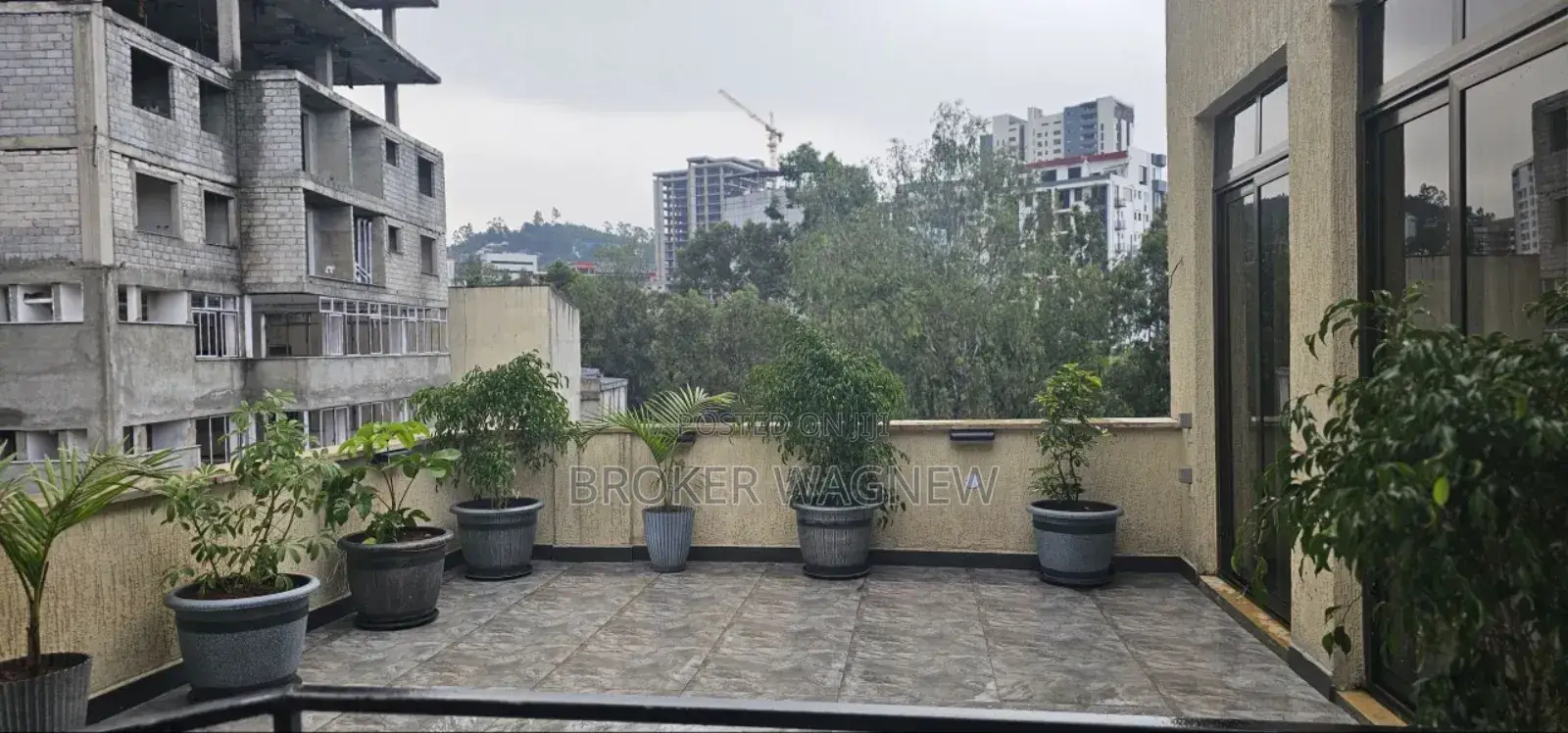 Furnished 4bdrm Apartment in Bole for rent