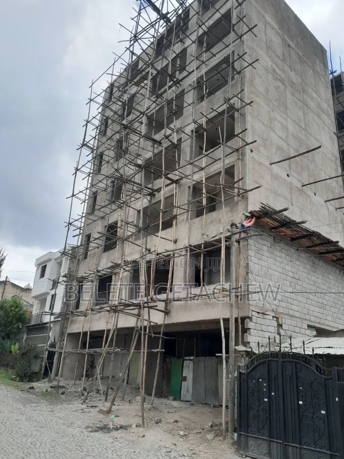 Semit, B+G+6 Apartment Building for Sale 300sqm