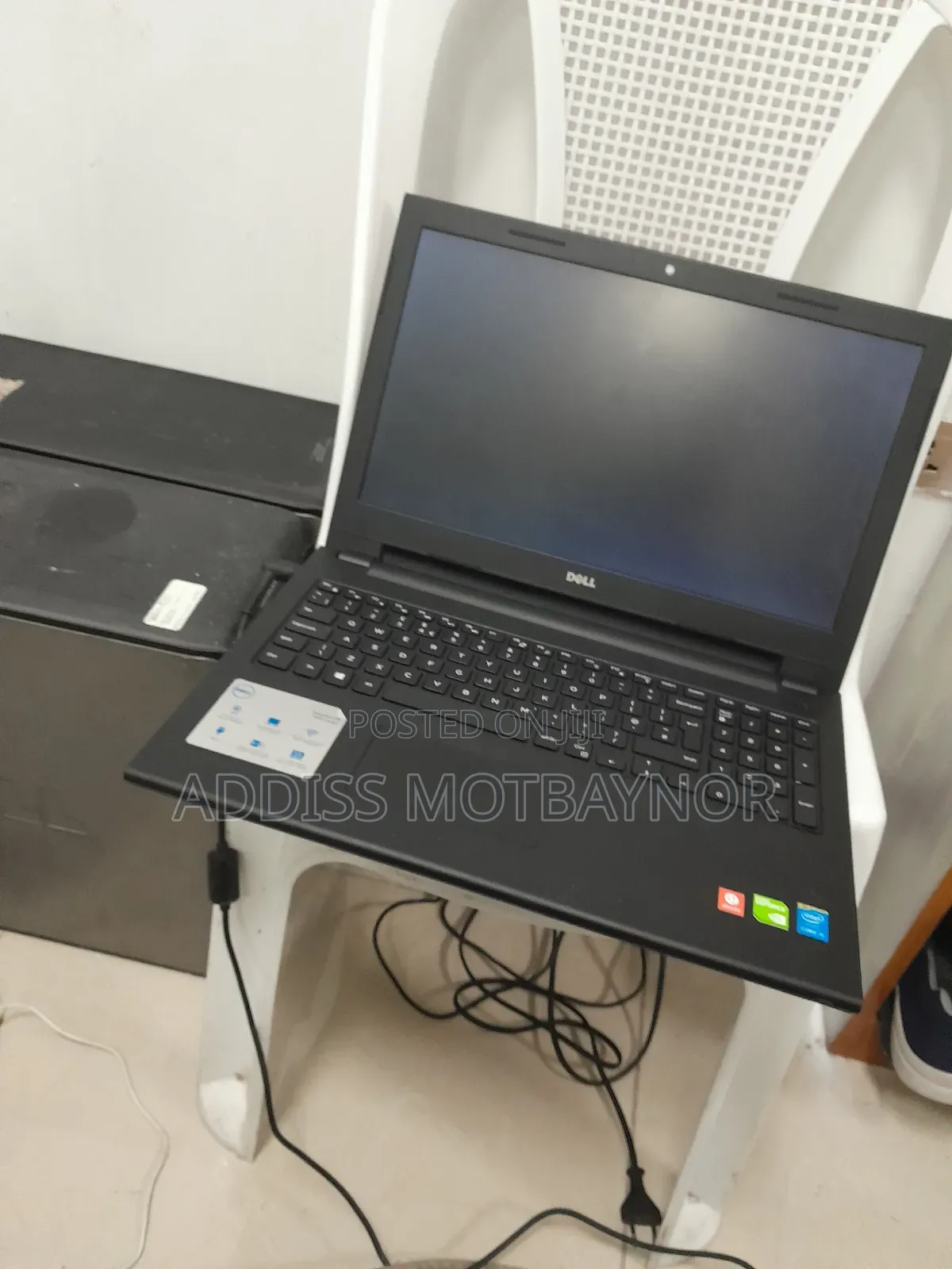 New Laptop Dell Inspiron 15 4GB Intel Core I5 HDD 700GB