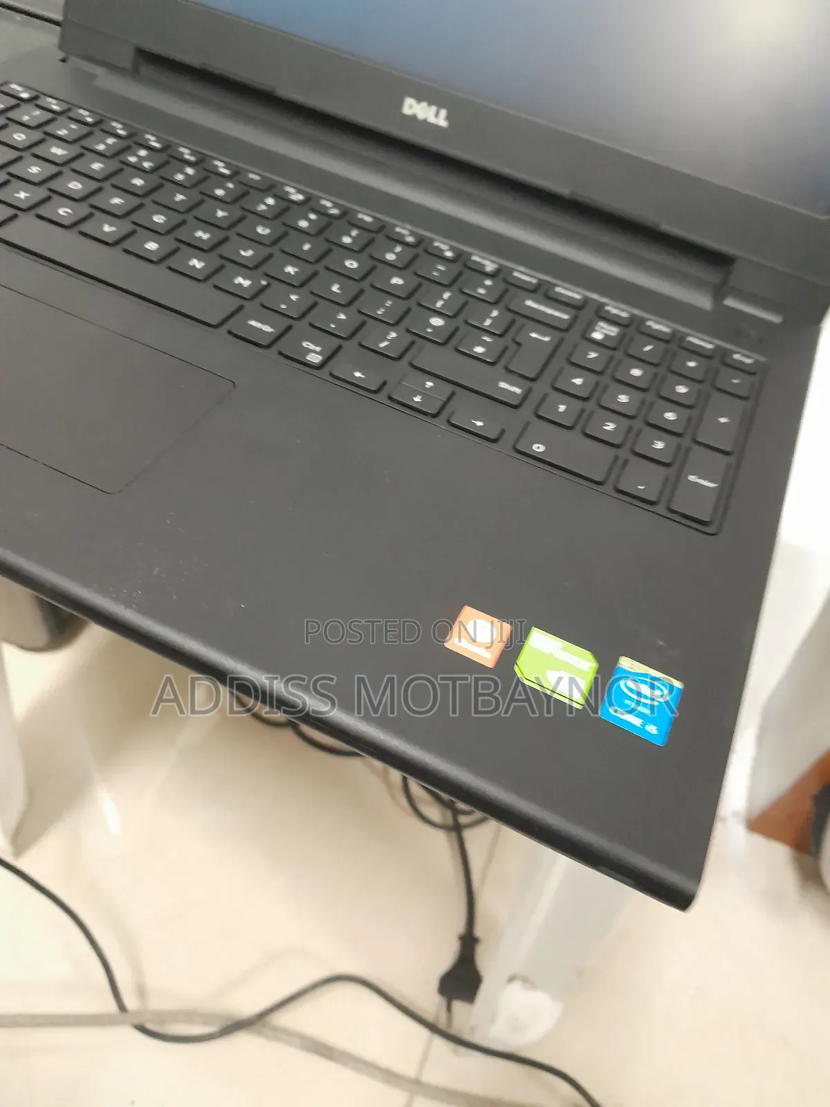 New Laptop Dell Inspiron 15 4GB Intel Core I5 HDD 700GB