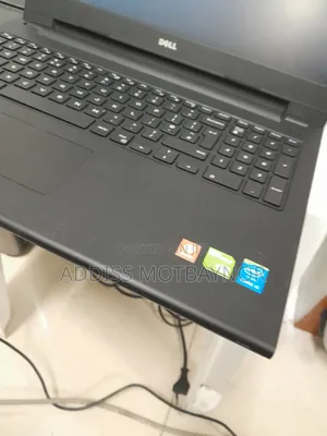 New Laptop Dell Inspiron 15 4GB Intel Core I5 HDD 700GB