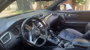 Nissan Qashqai 2018 Black