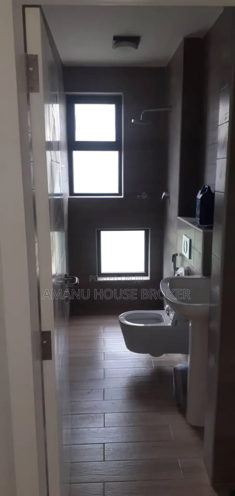 8bdrm Apartment in አአ, Yeka for sale