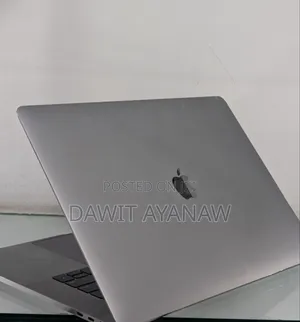 New Laptop Apple MacBook Pro 2018 32GB Intel Core I9 SSD 512GB