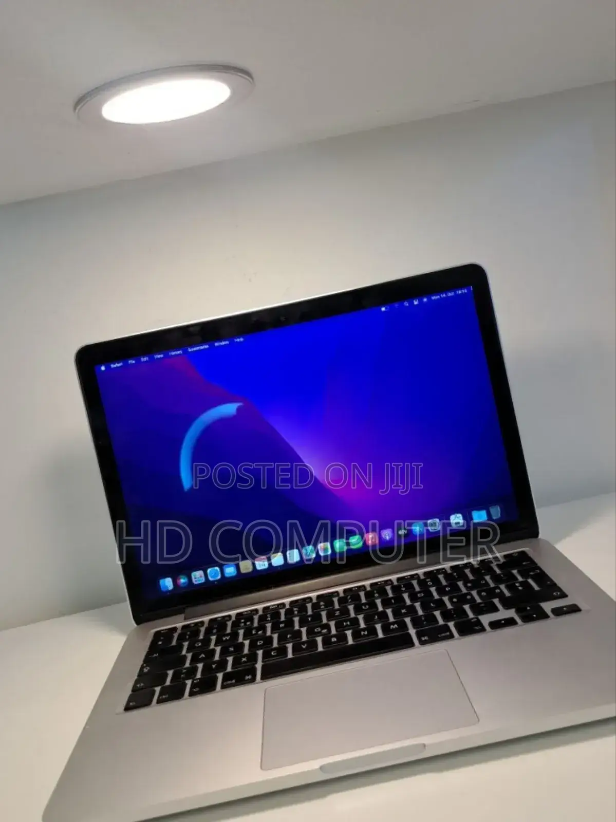 New Laptop Apple MacBook 2015 8GB Intel Core I5 SSD 256GB