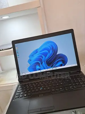 New Laptop Dell Latitude 5580 8GB Intel Core I5 SSD 512GB