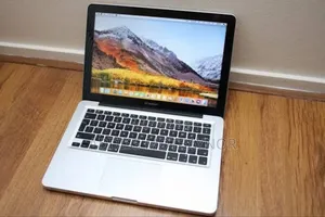 New Laptop Apple MacBook 2012 8GB Intel Core I5 SSD 256GB