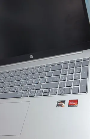 New Laptop HP 8GB AMD Ryzen 5 SSD 512GB
