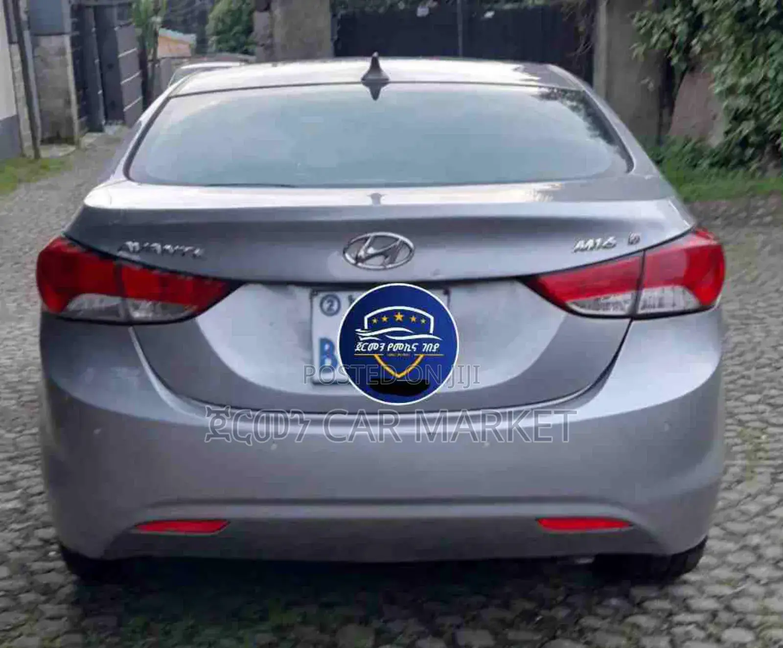 Hyundai Avante 2011 Silver