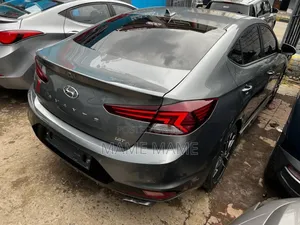 Hyundai Avante 2020 Gray