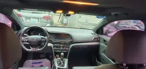 Hyundai Avante 2020 Gray