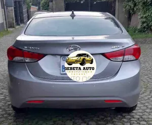 Hyundai Avante 2011 Silver