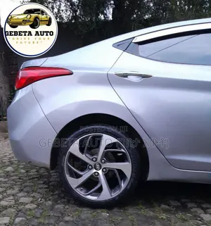 Hyundai Avante 2011 Silver