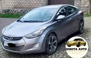 Hyundai Avante 2011 Silver