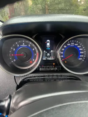 Hyundai Avante 2013 Black