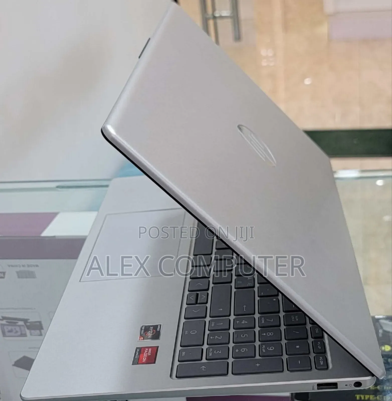 New Laptop HP Stream Notebook 8GB AMD Ryzen 5 SSD 512GB