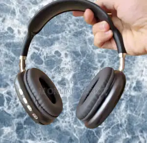 Photo - New P9 Headset Features Noise-Canceling Technology