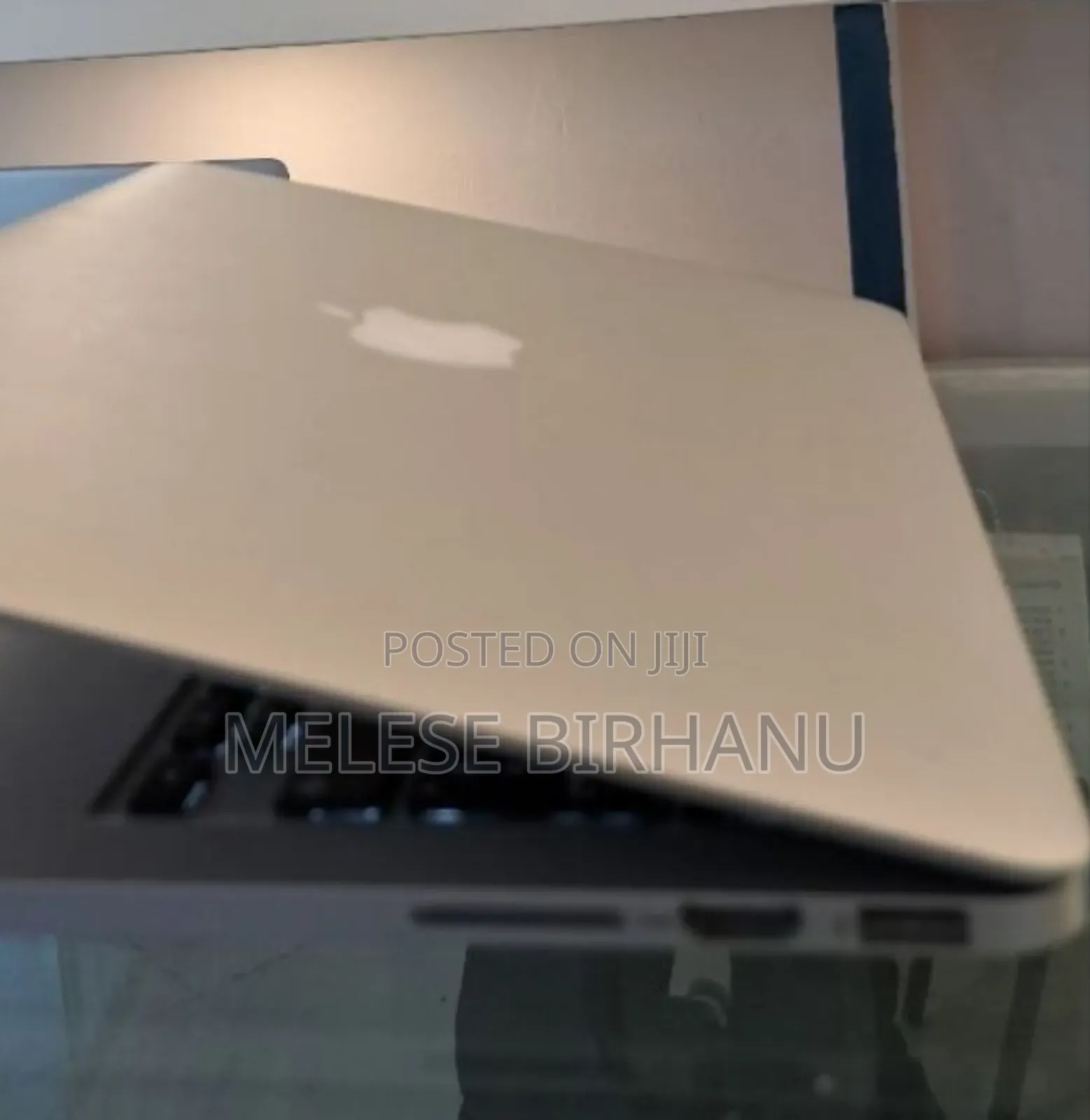 New Laptop Apple MacBook Pro 2015 8GB Intel Core I5 SSD 256GB