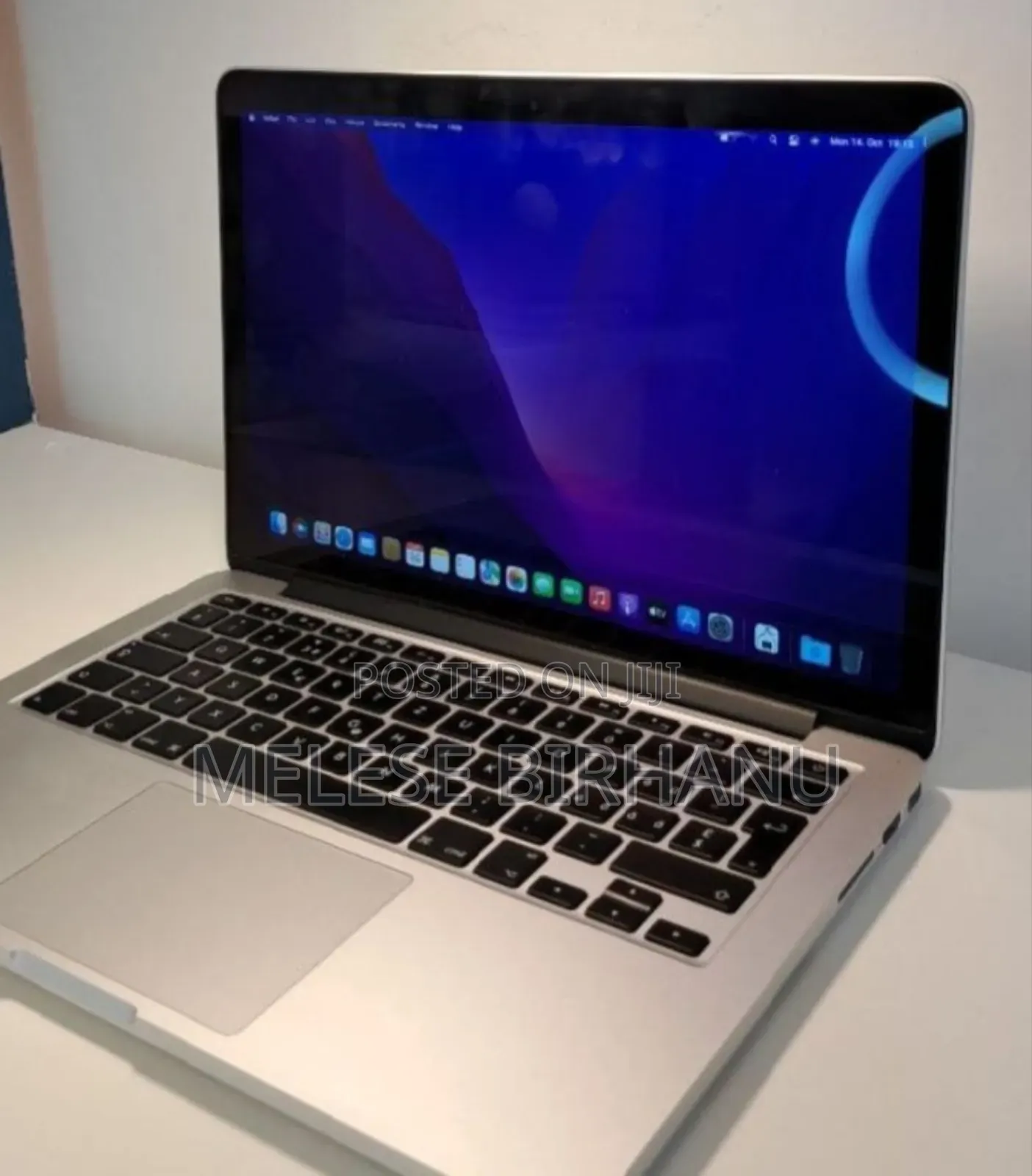 New Laptop Apple MacBook Pro 2015 8GB Intel Core I5 SSD 256GB