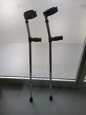 Adults/Young/Elder Crutches ፪₶Cranch፮∫∫Crutches፰3kranch