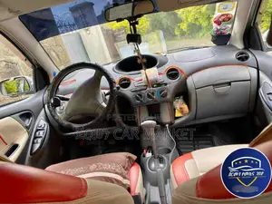 Toyota Vitz 2001 Silver