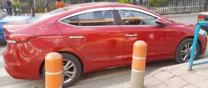 Hyundai Avante 2016 Red