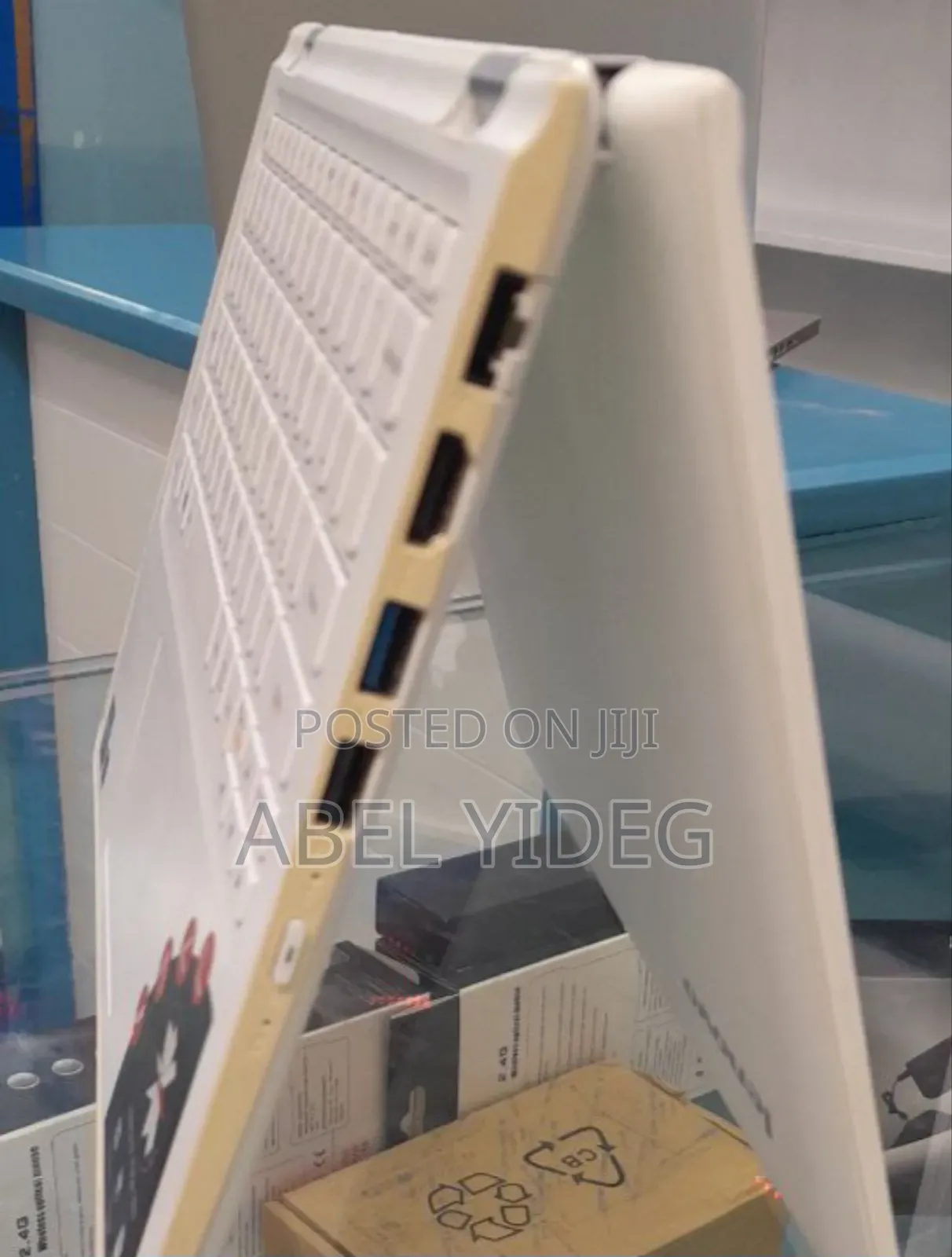 New Laptop Lenovo Yoga 330 4GB Intel Core 2 Duo HDD 320GB