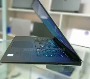 New Laptop Dell Precision 5540 16GB Intel Core I9 SSD 512GB