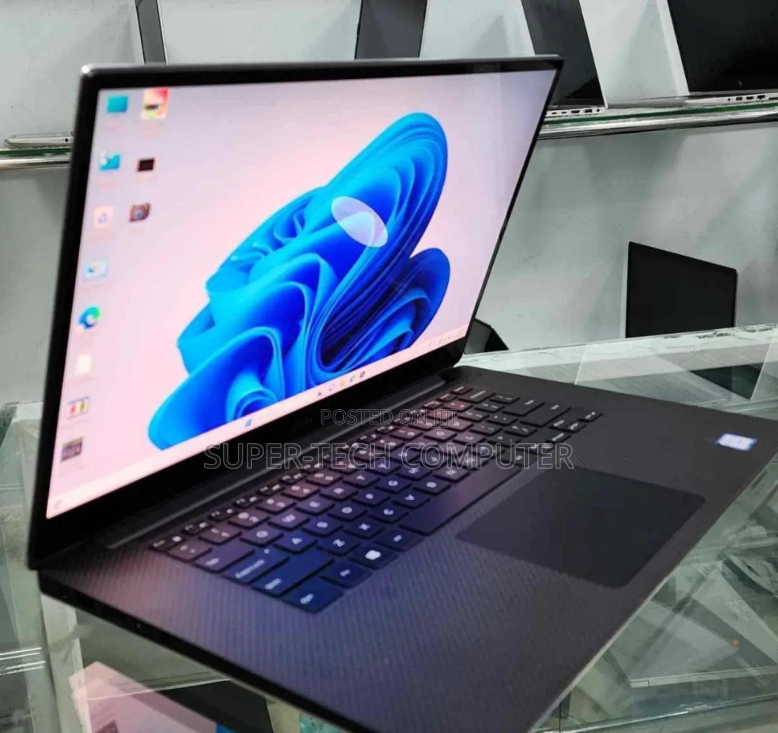 New Laptop Dell Precision 15 5540 16GB Intel Core I9 SSD 512GB