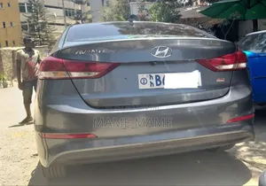 Hyundai Avante 2017 Gray