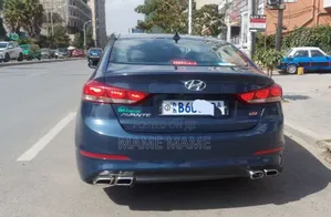 Hyundai Avante 2016 Gray