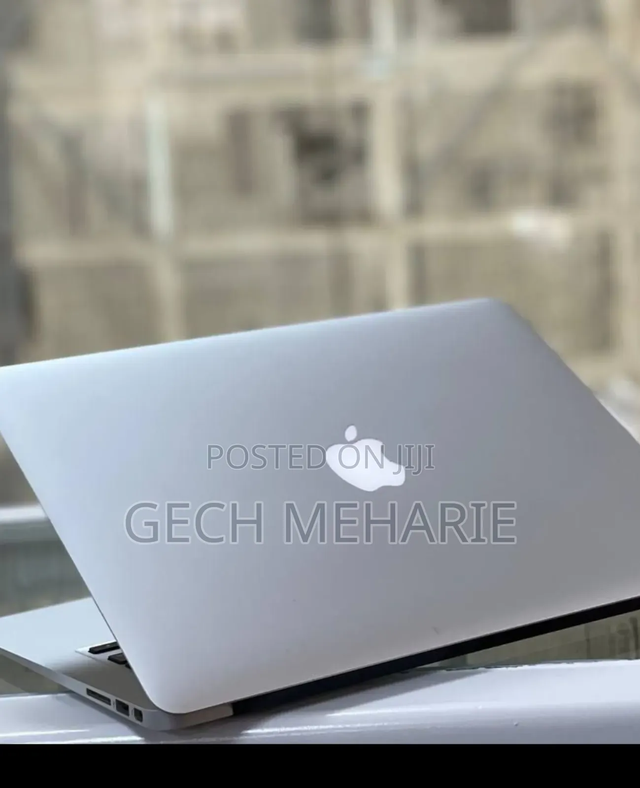 New Laptop Apple MacBook 2015 4GB Intel Core i5 SSD 128GB