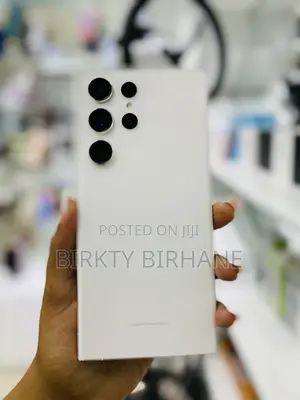 Photo - New Samsung Galaxy S23 Ultra 512 GB White