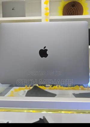 New Laptop Apple MacBook Air 2020 M1 8GB Apple M1 Pro SSD 256GB