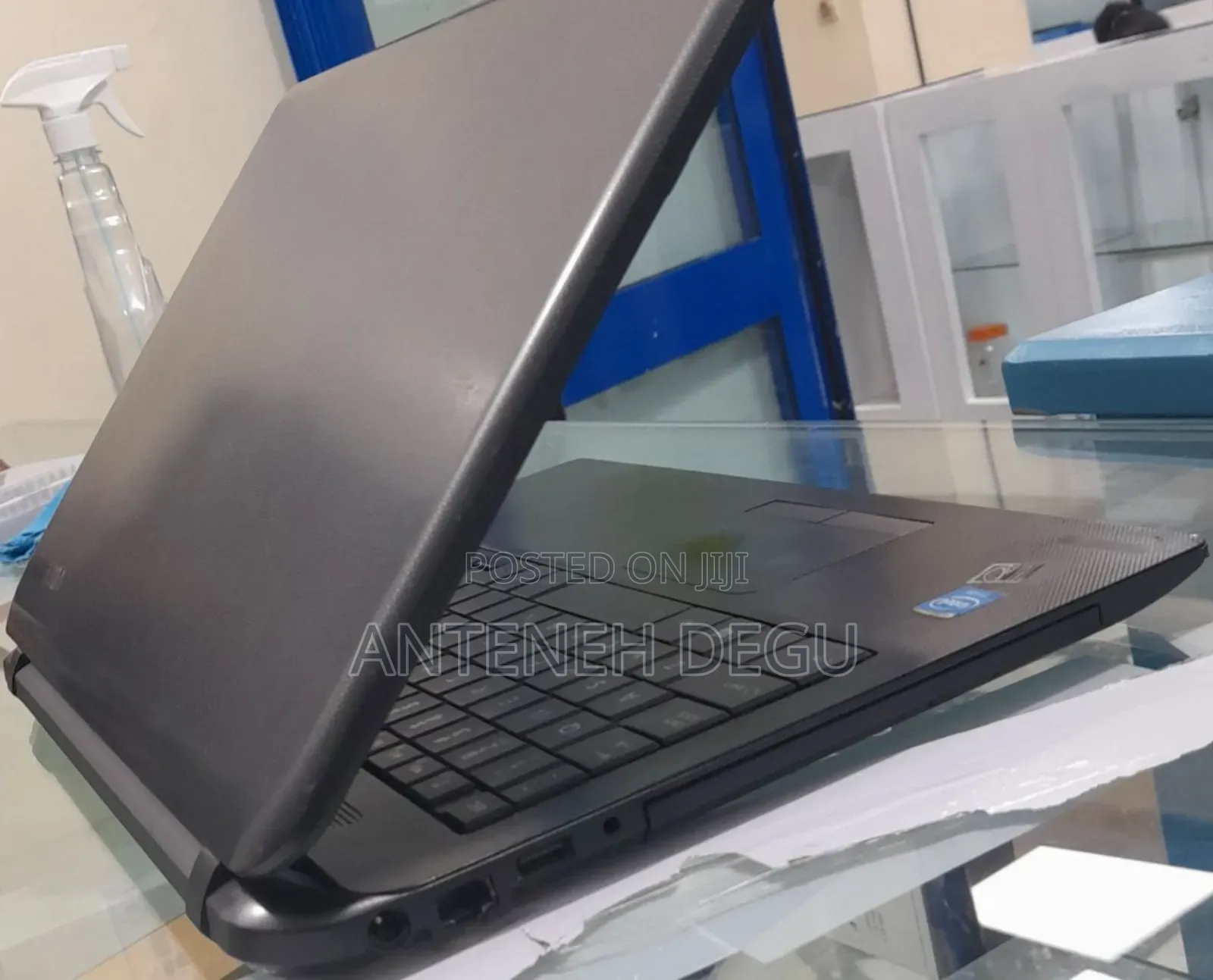 Laptop Toshiba Satellite C850 4GB Intel Core 2 Quad SSD 500GB