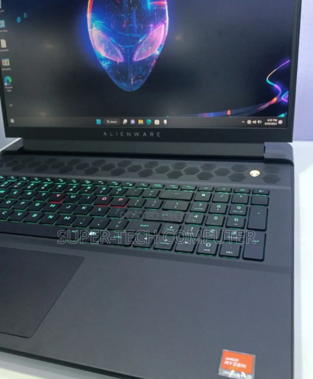 New Laptop Alienware M17x R2 32GB AMD Ryzen 9 SSD 1T