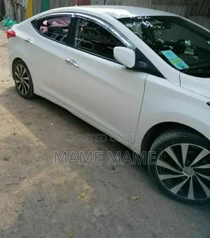 Hyundai Avante 2012 White