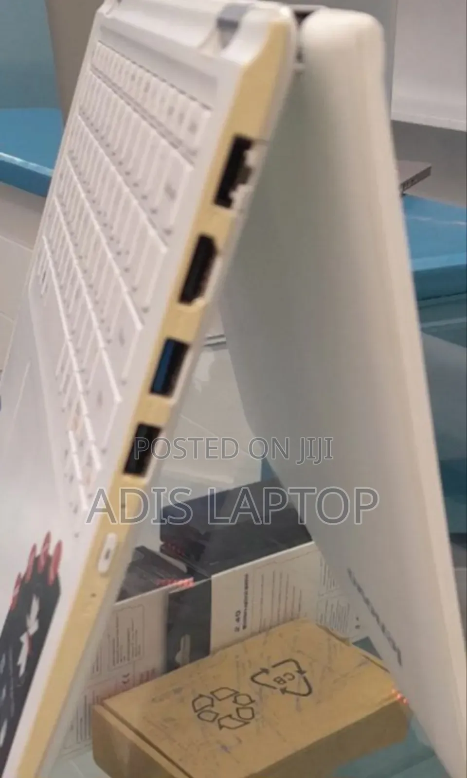 New Laptop Lenovo ThinkPad Yoga 4GB Intel Core I5 HDD 320GB