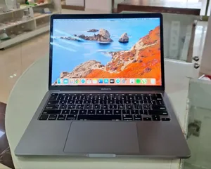 New Laptop Apple MacBook Pro 2020 16GB Intel Core I5 SSD 512GB