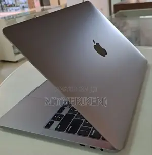 New Laptop Apple MacBook Pro 2020 16GB Intel Core I5 SSD 512GB
