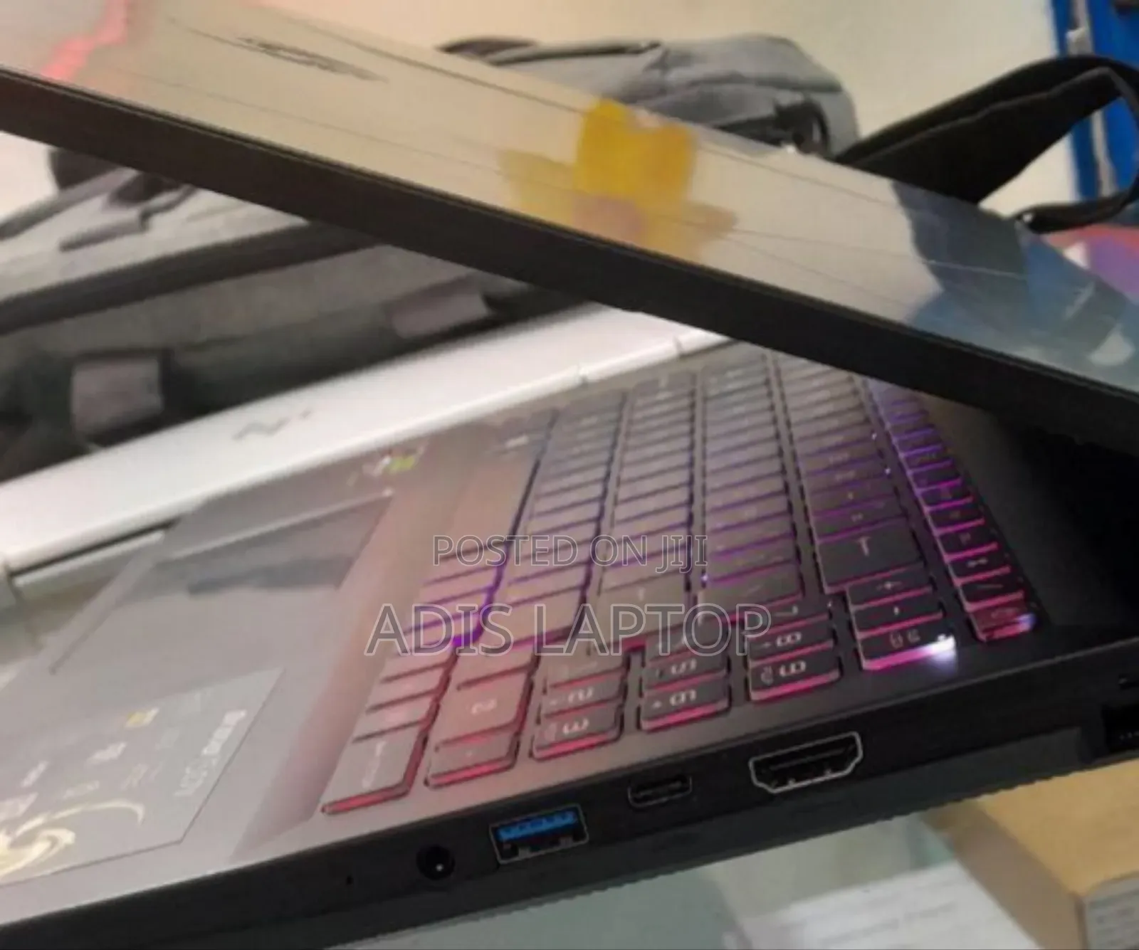 New Laptop MSI Raider GE76 12UGS 16GB AMD Ryzen 7 SSD 512GB