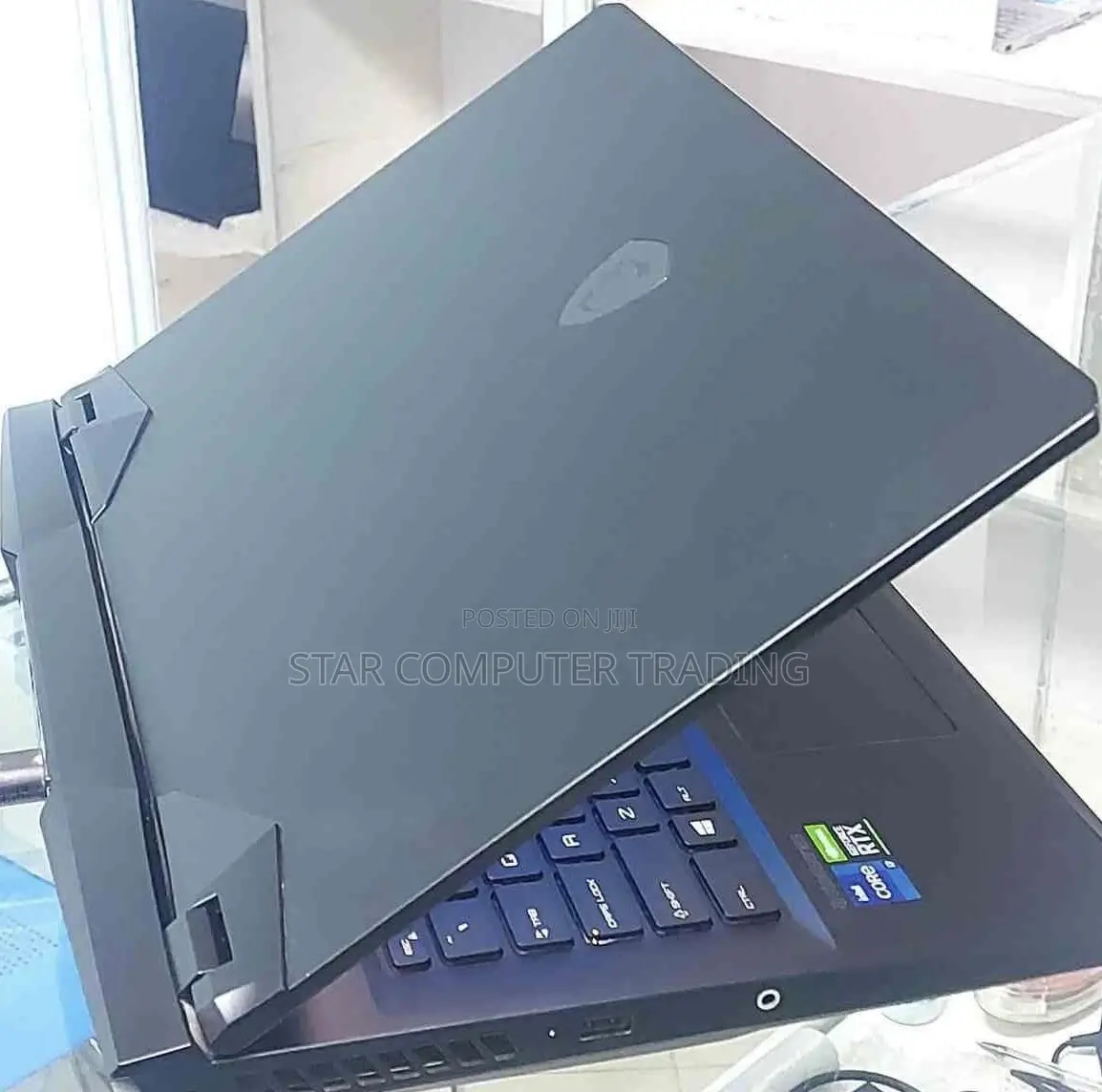 New Laptop MSI GP75 Leopard 16GB Intel Core I7 SSD 1T