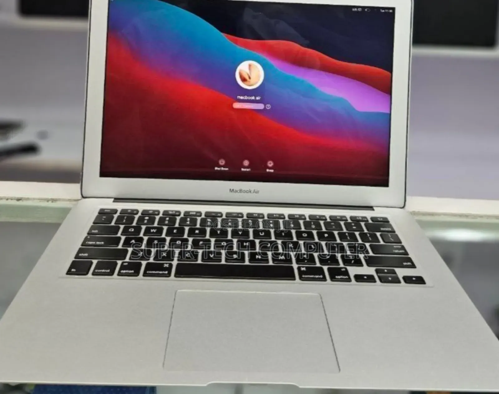 New Laptop Apple MacBook Air 2017 8GB Intel Core I5 SSD 128GB