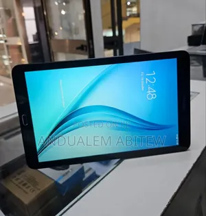 Photo - New Samsung Galaxy Tab E SM-T561 64 GB Gray