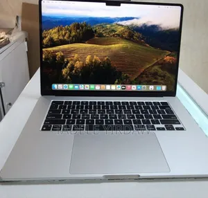 Photo - New Laptop Apple MacBook Air 2022 M2 8GB Apple M2 SSD 256GB