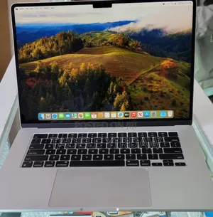 New Laptop Apple MacBook Air 2022 M2 8GB Apple M2 SSD 256GB
