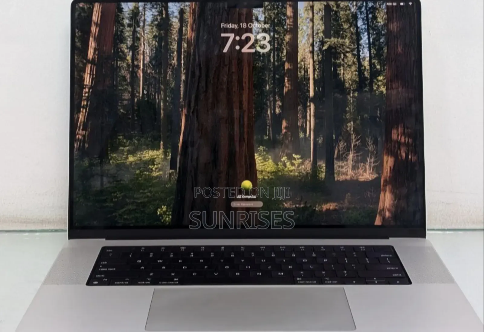 New Laptop Apple MacBook Pro 2021 M1 16GB Apple M1 SSD 1T